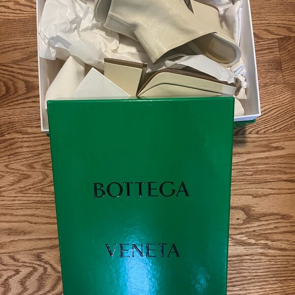 Bottega Veneta Nappa LeatherStack Mule Sandals Sea Salt Off White Block Heel